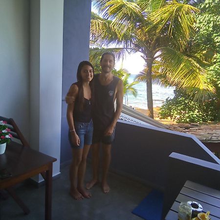 Bed and Breakfast The Ocean Unawatuna Exterior foto