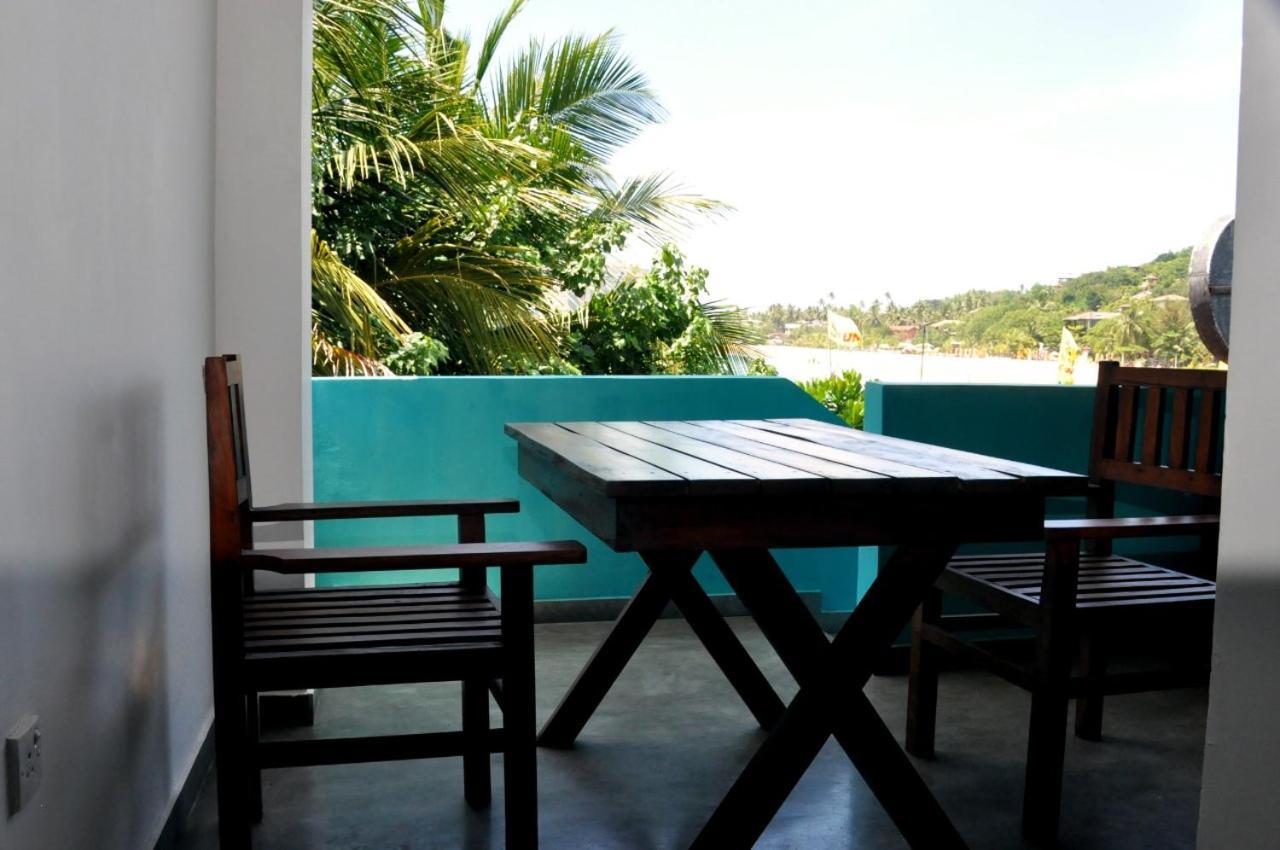 Bed and Breakfast The Ocean Unawatuna Exterior foto