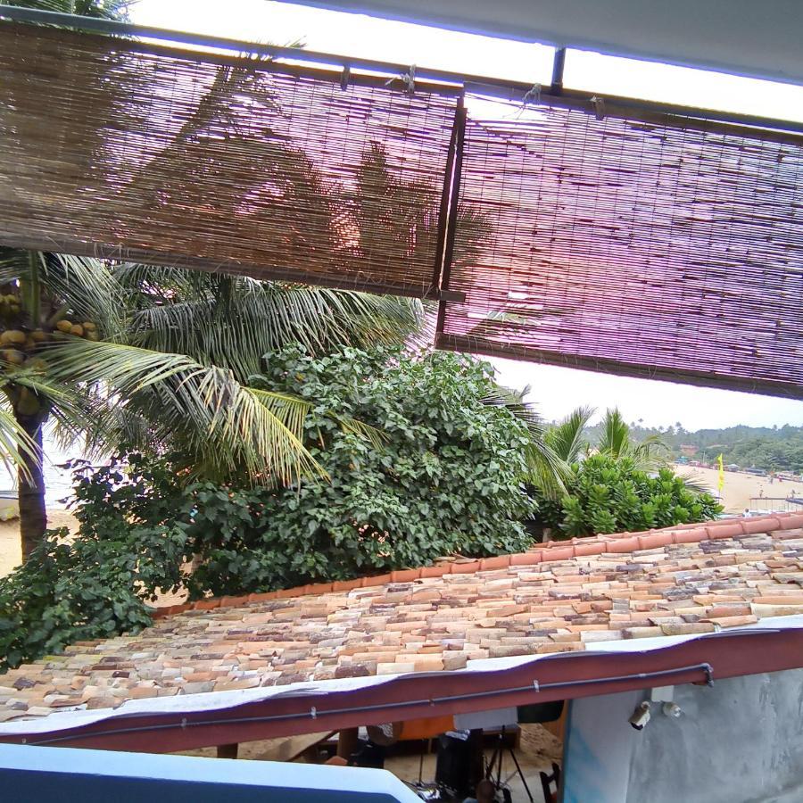 Bed and Breakfast The Ocean Unawatuna Exterior foto