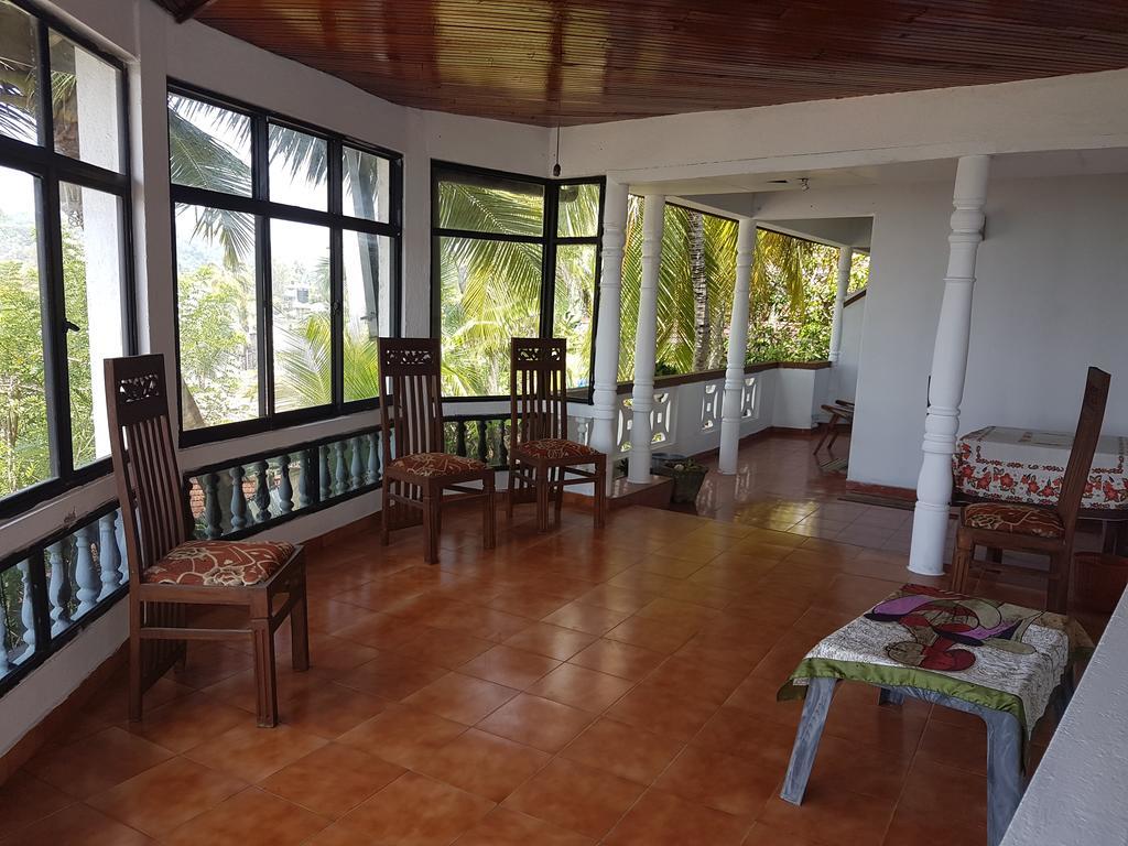 Bed and Breakfast The Ocean Unawatuna Exterior foto