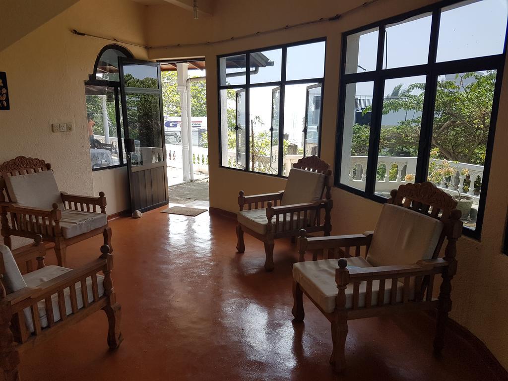 Bed and Breakfast The Ocean Unawatuna Exterior foto