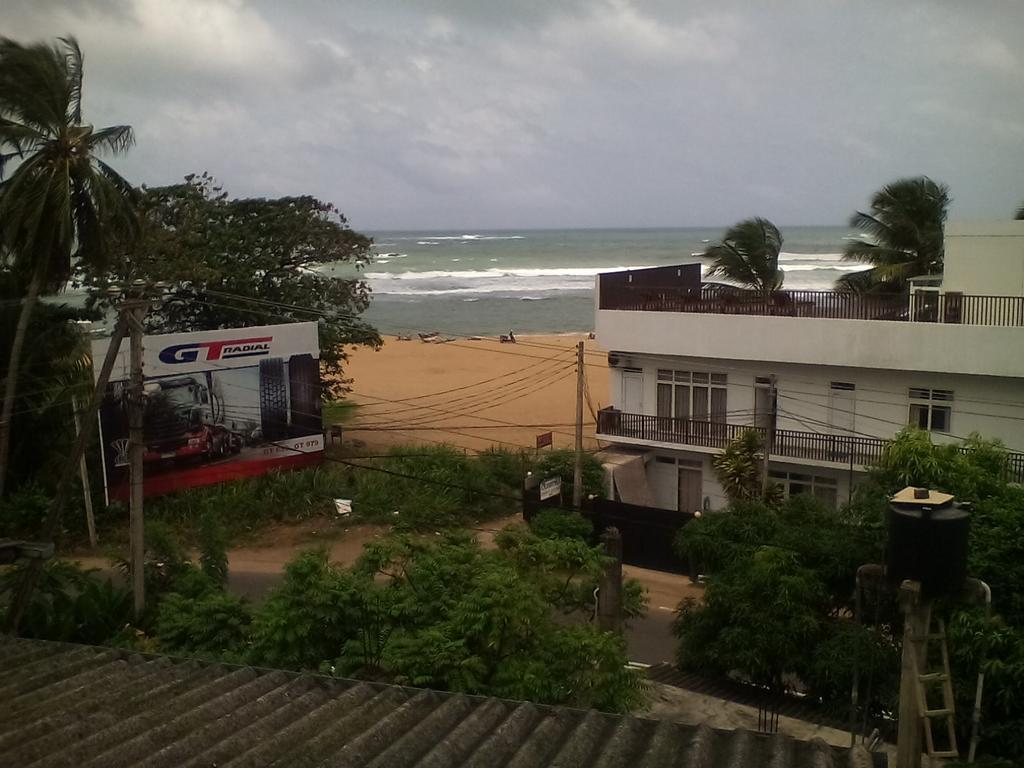 Bed and Breakfast The Ocean Unawatuna Exterior foto